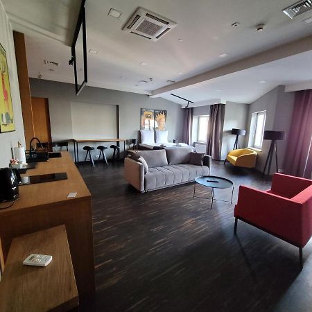 Dada Premium Aparthotel Краків Екстер'єр фото