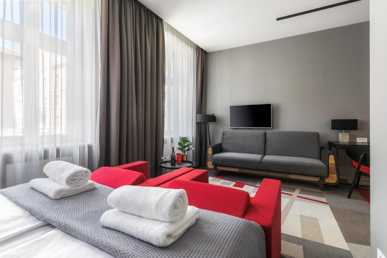 Dada Premium Aparthotel Краків Екстер'єр фото