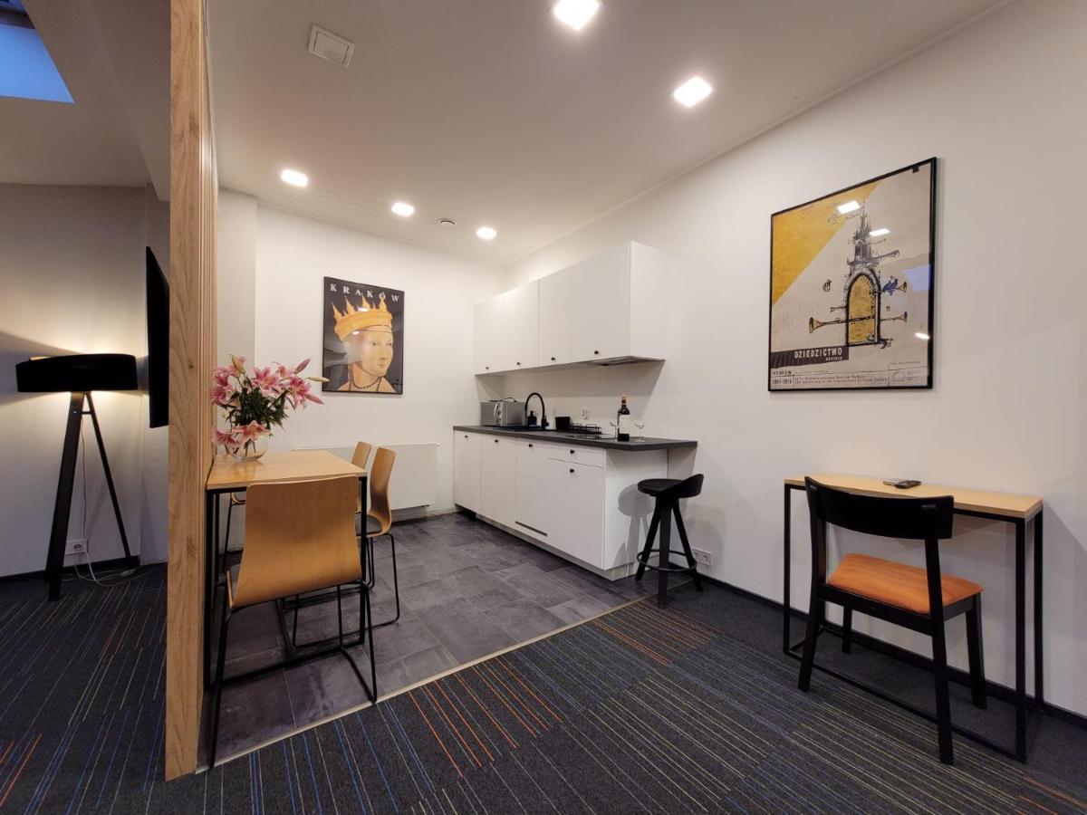 Dada Premium Aparthotel Краків Екстер'єр фото